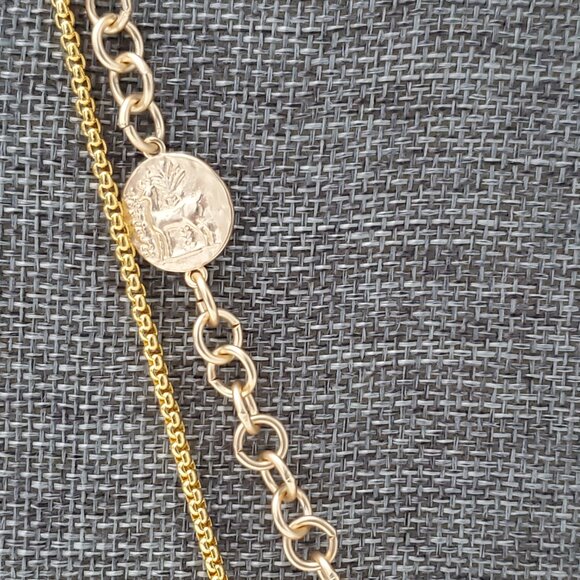 QUEEN BEE VINTAGE NECKLACE - Picture 2 of 4